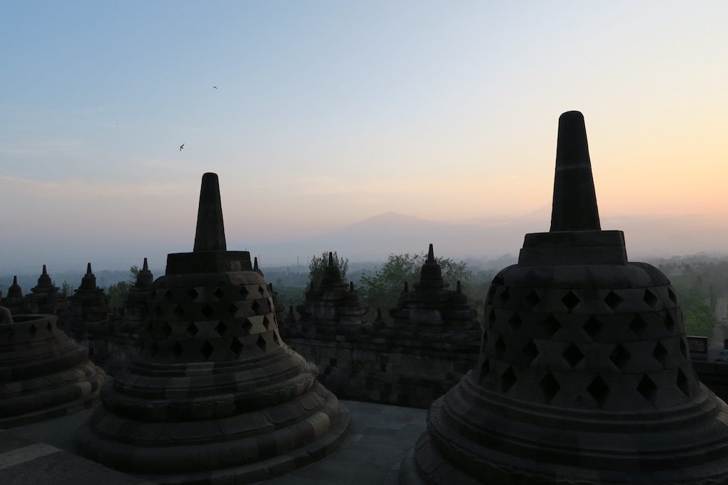 Borobudur Tempel bei Sonnenaufgang